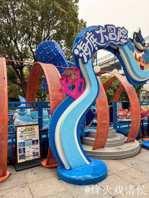 千年古镇变身潮玩乐园 千年古镇变身潮玩乐园