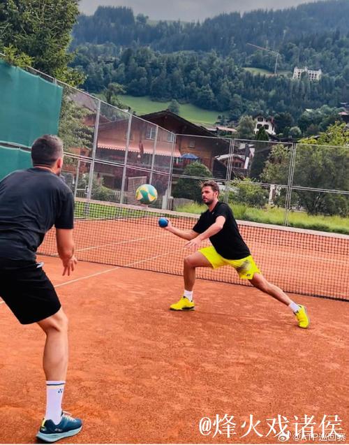 上海赛次日瓦林卡2抢七晋级 贝雷蒂尼鏖战2小时 上海赛次日瓦林卡2抢七晋级 贝雷蒂尼鏖战2小时